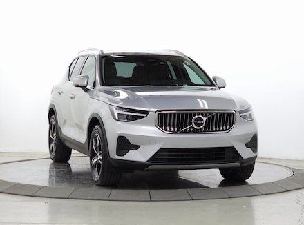 2025 Volvo XC40 B5 Core Bright Theme SUV