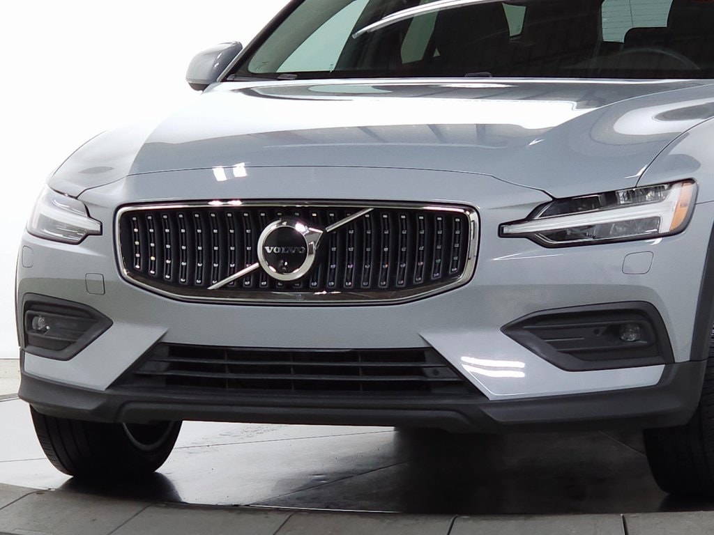Used 2025 Volvo V60 Cross Country B5 Plus Wagon