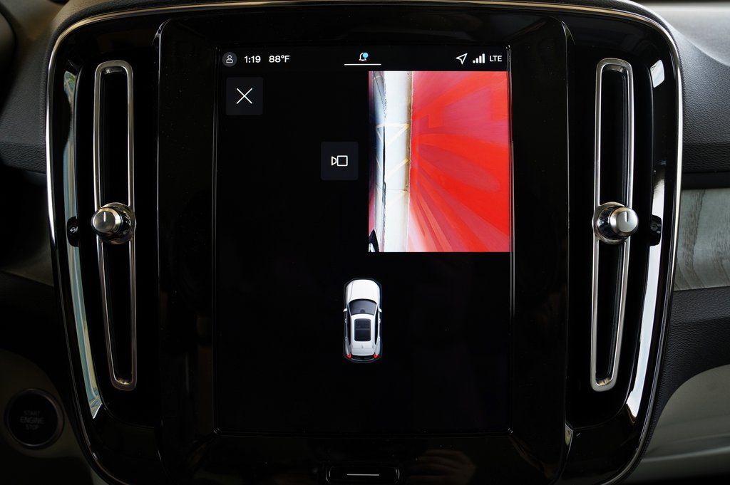 2026 Volvo XC40 Ultra - Photo 19