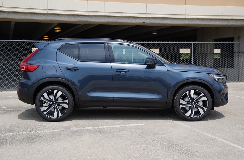 VOLVO XC40ユーロテック 2026 Volvo XC40 Recharge Review: Expert Insights, Pricing, and Trims
