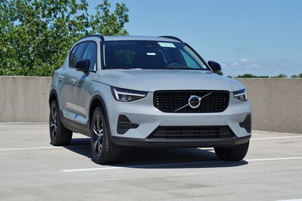 2026 Volvo XC40 B5 Core AWD SUV