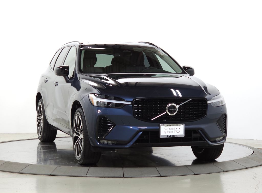 2025 Volvo XC60 B5 Plus Dark AWD's photo