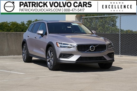 2026 Volvo V60 Cross Country B5 Plus AWD Wagon