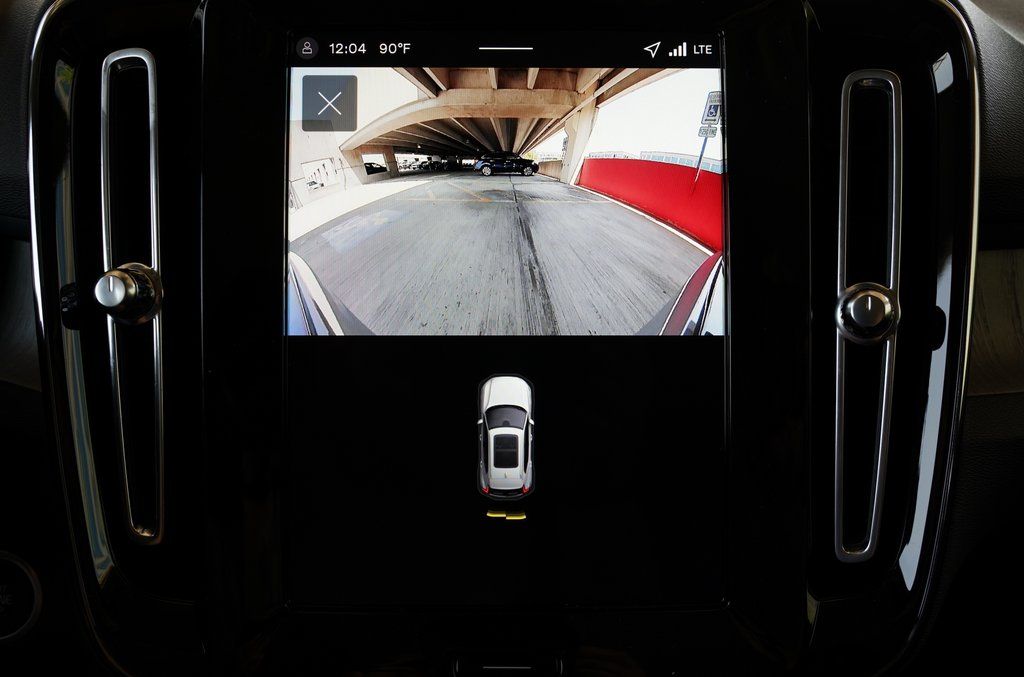 2026 Volvo XC40 Ultra - Photo 21