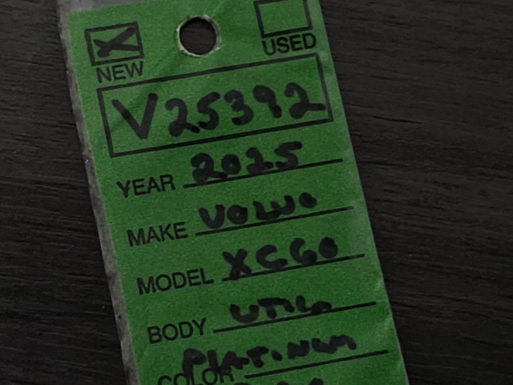 2025 Volvo XC60 Core - Photo 29