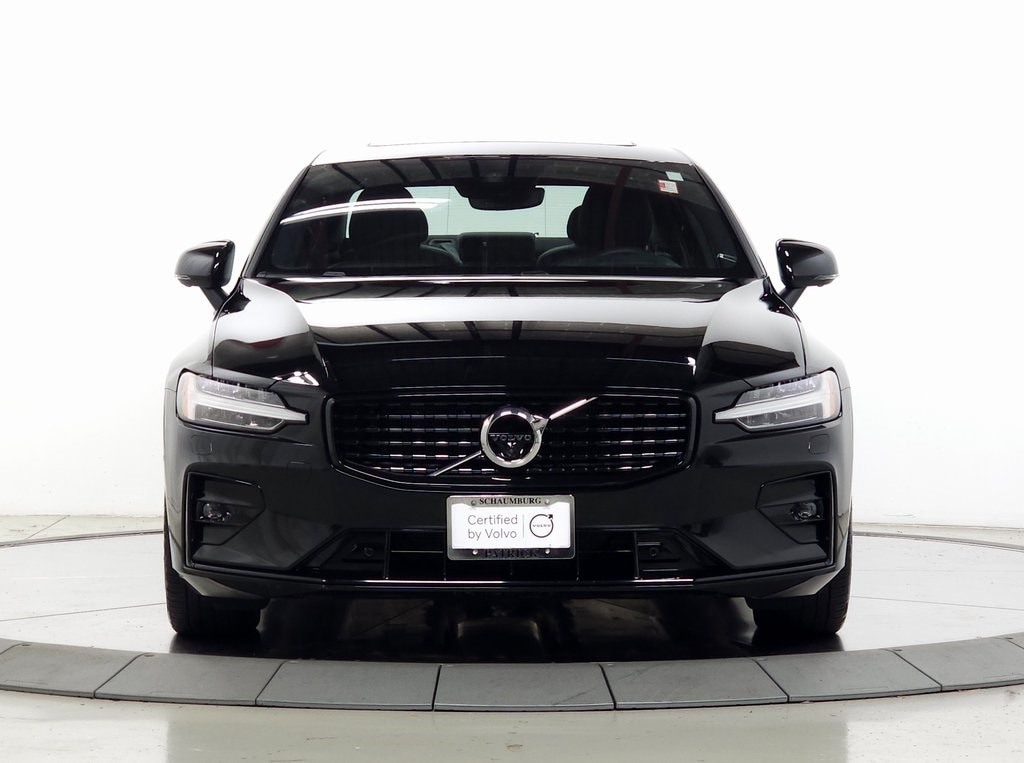 2022 Volvo S60 B5 AWD R-Design 2