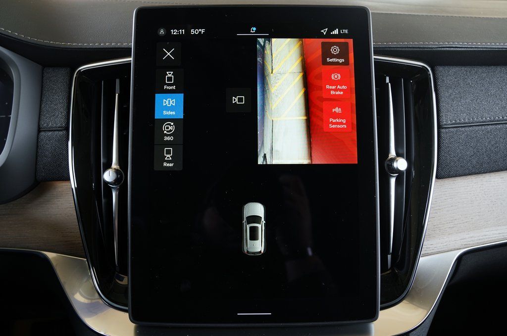2026 Volvo XC90 Plus - Photo 19