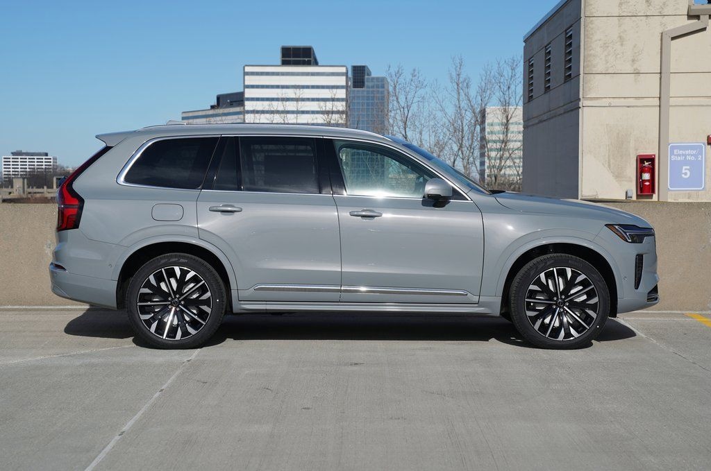 New 2026 Volvo XC90 plug-in hybrid T8 Plus 7-Seater SUV