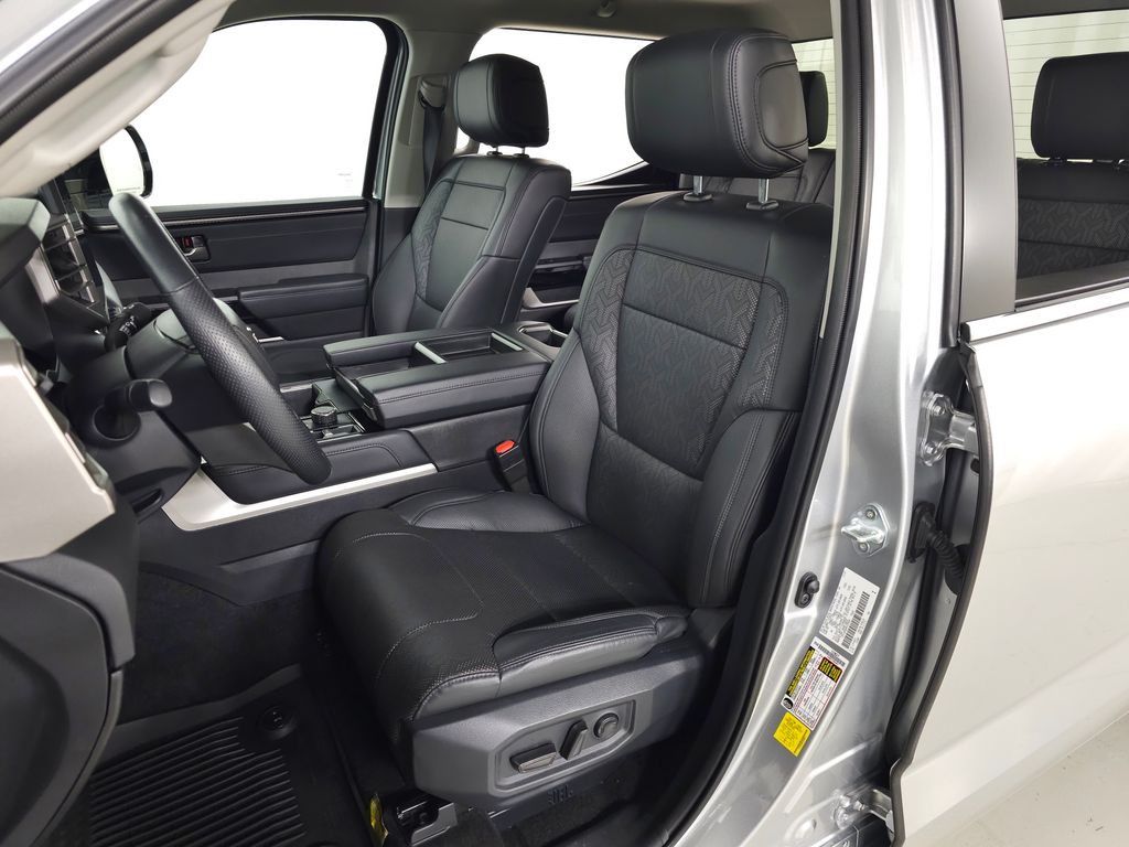 2024 Toyota Tundra Limited - Photo 16