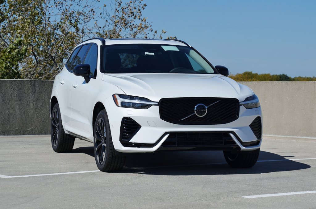 2027 Volvo XC60 Plus AWD SUV