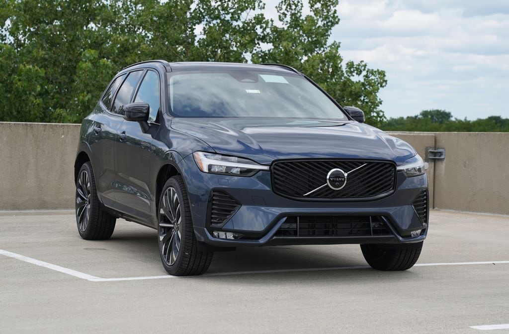 New 2026 Volvo XC60 B5 Ultra SUV