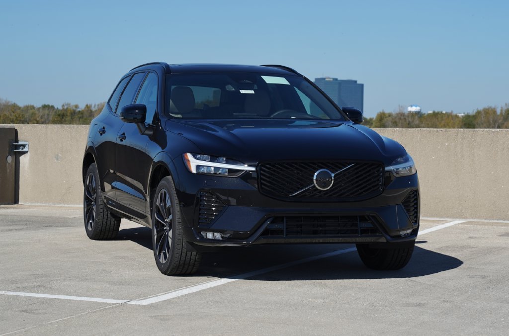 2027 Volvo XC60 B5 Plus AWD SUV