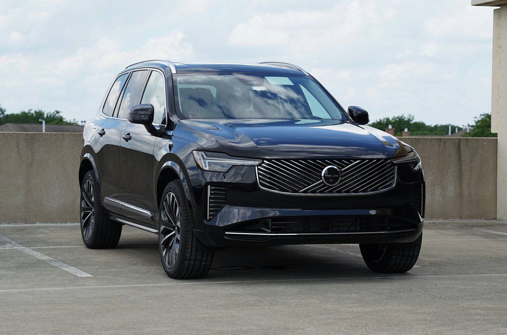 2026 Volvo XC90 Plus