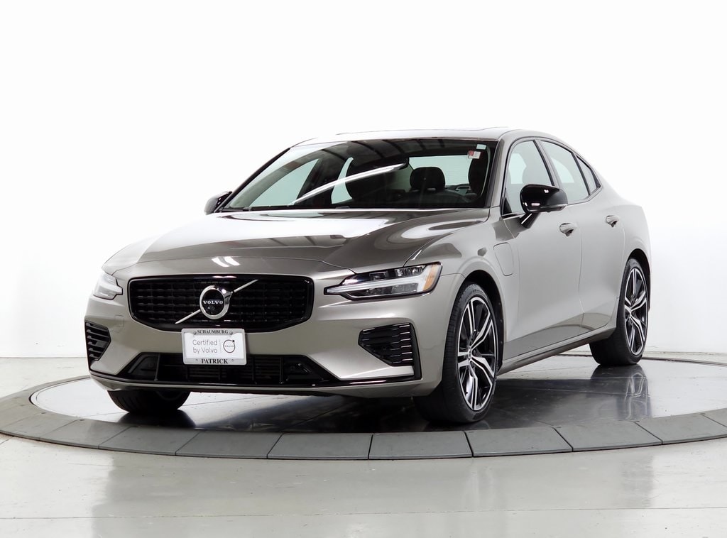 2021 Volvo S60 Recharge Plug-In Hybrid T8 R-Design Expression 3