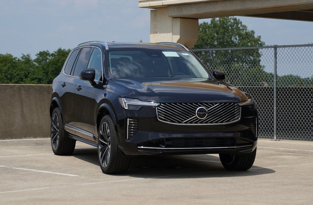 New 2026 Volvo XC90 B6 Plus 7-Seater SUV