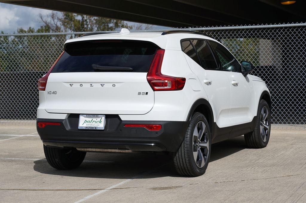 New 2026 Volvo XC40 B5 Plus SUV