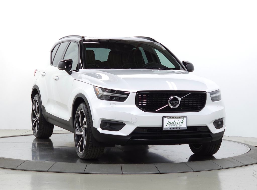 2021 Volvo XC40 T5 R-Design AWD's photo