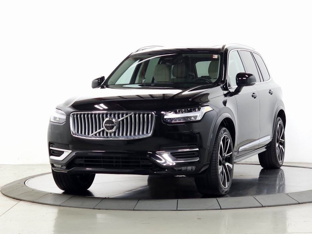 2024 Volvo XC90 B6 Plus Bright 7-Seater 3