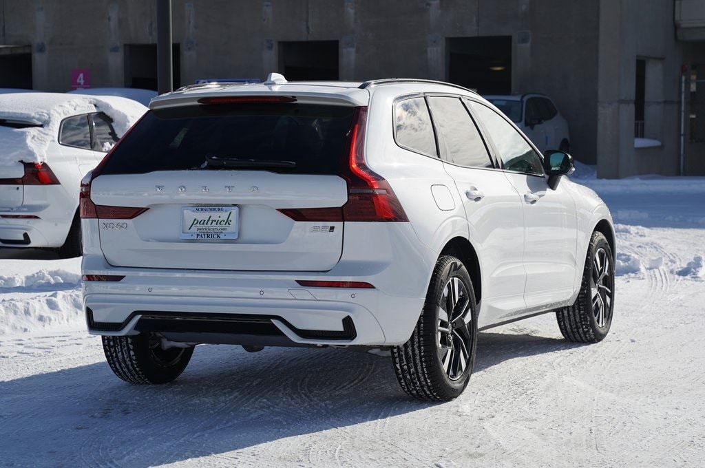 New 2026 Volvo XC60 B5 Core SUV