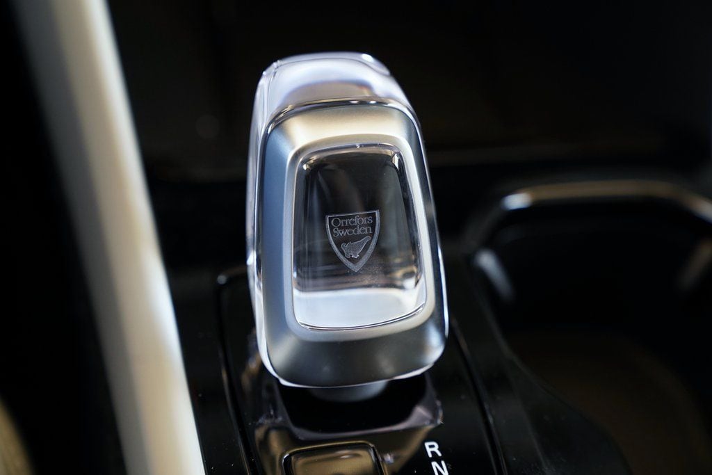 2026 Volvo XC40 Plus - Photo 21
