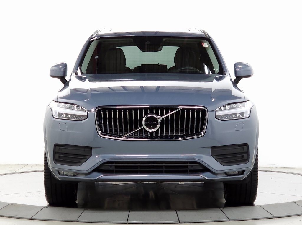 2022 Volvo XC90 T6 AWD Momentum 7 Seater 2