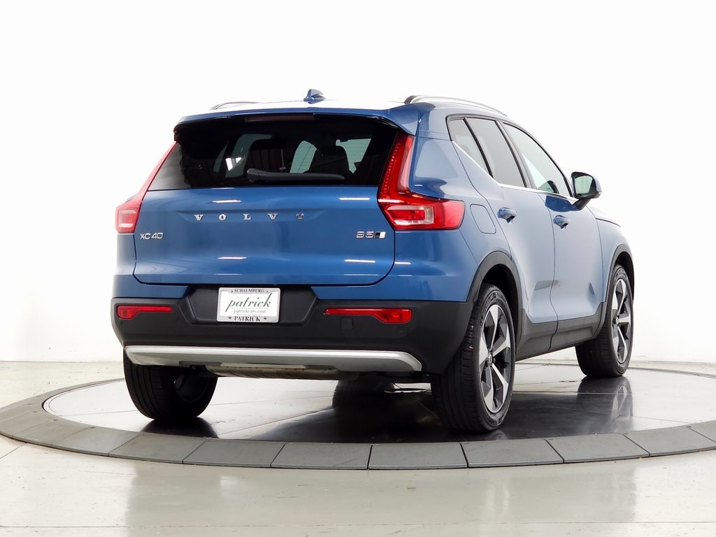 2023 Volvo XC40 B5 AWD Plus Bright 10