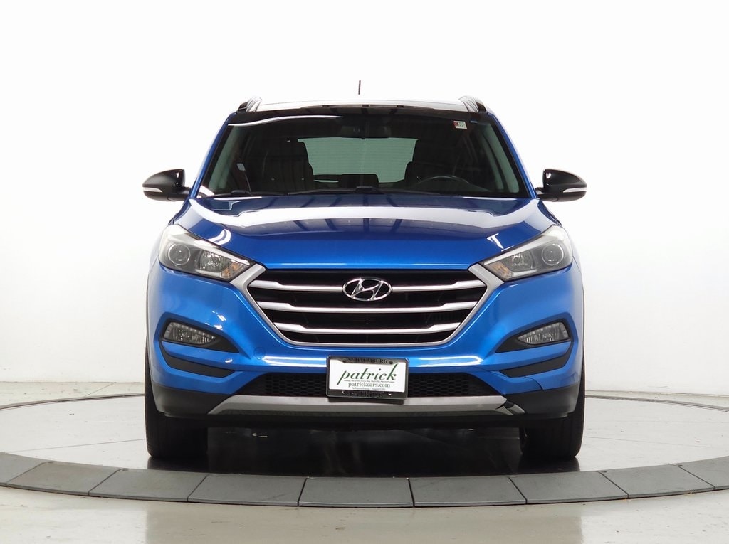 2017 Hyundai Tucson Night 2