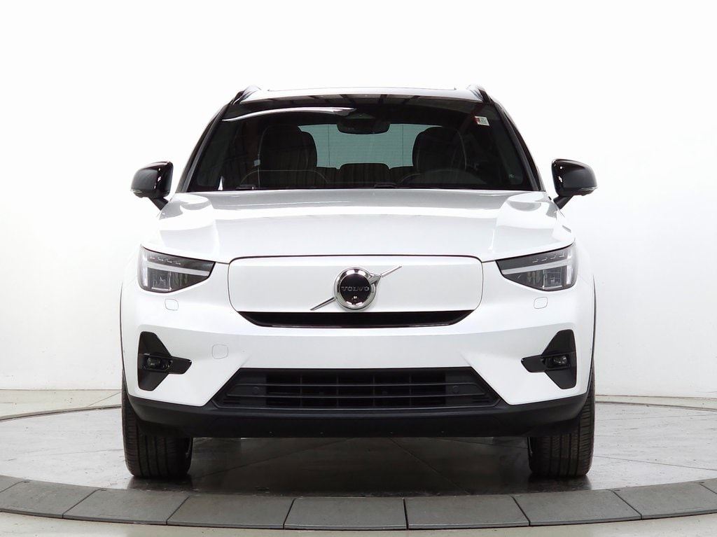 Certified 2023 Volvo XC40 Ultimate with VIN YV4ED3UM0P2003081 for sale in Schaumburg, IL