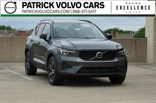 2026 Volvo XC40 B5 Core SUV