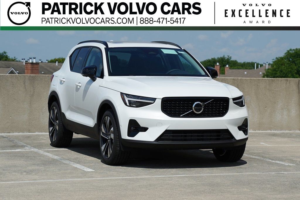 New 2026 Volvo XC40 B5 Ultra SUV