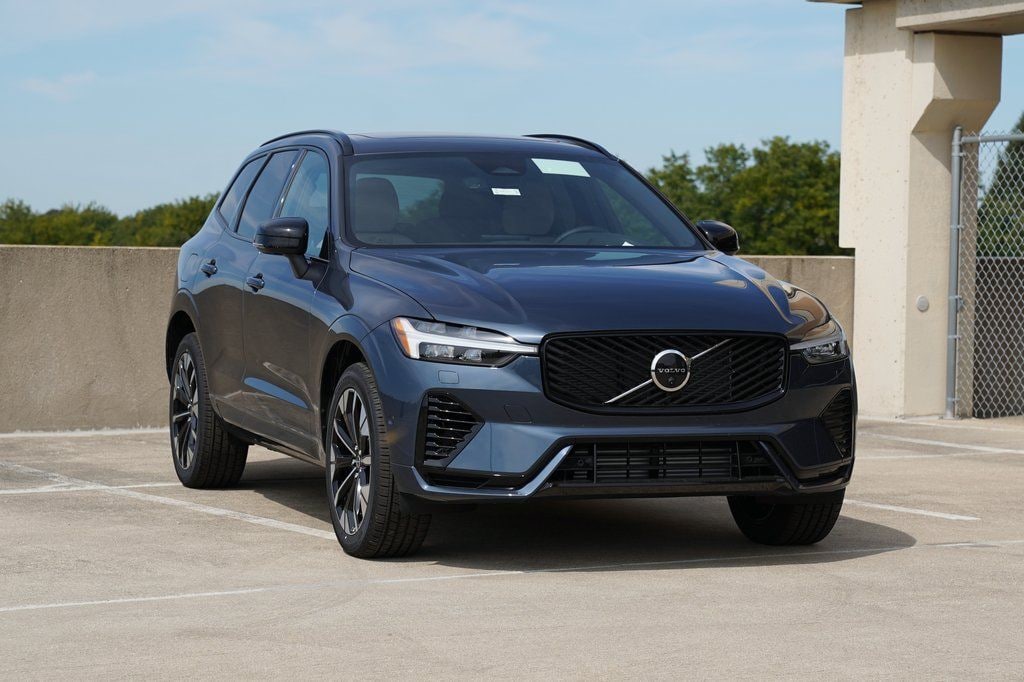 New 2026 Volvo XC60 plug-in hybrid T8 Plus SUV