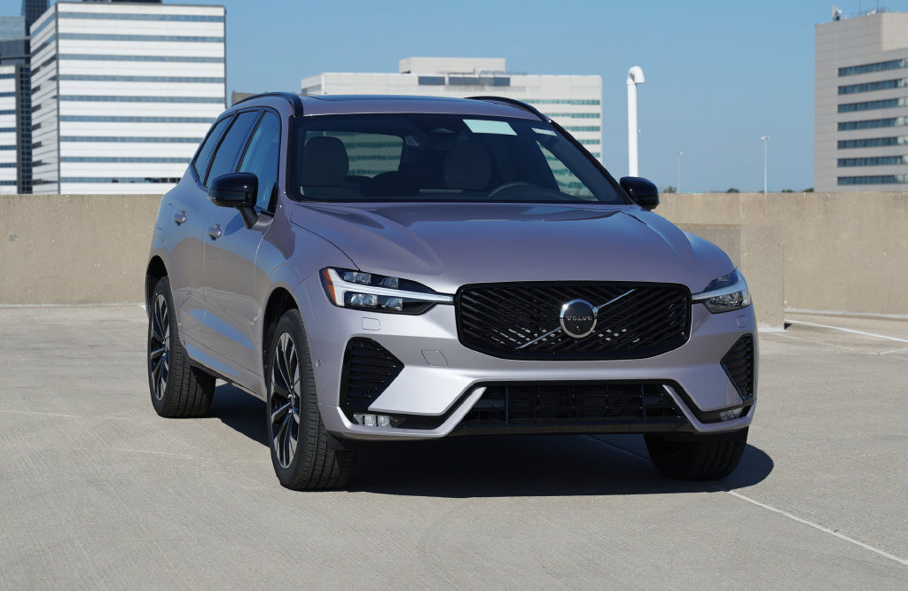 2027 Volvo XC60 B5 Plus AWD SUV