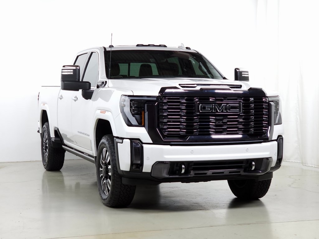 2024 GMC Sierra 2500HD Denali Ultimate's photo