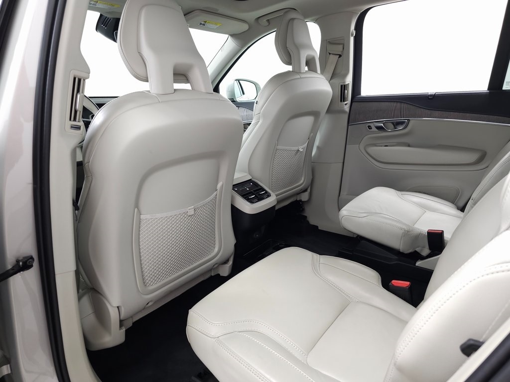 2022 Volvo XC90 T6 AWD Inscription 6 Seater 38