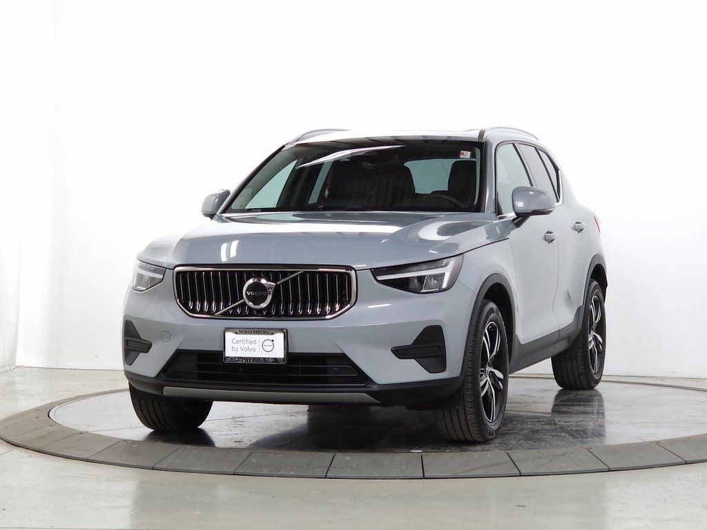 Certified 2025 Volvo XC40 B5 Core Bright Theme SUV