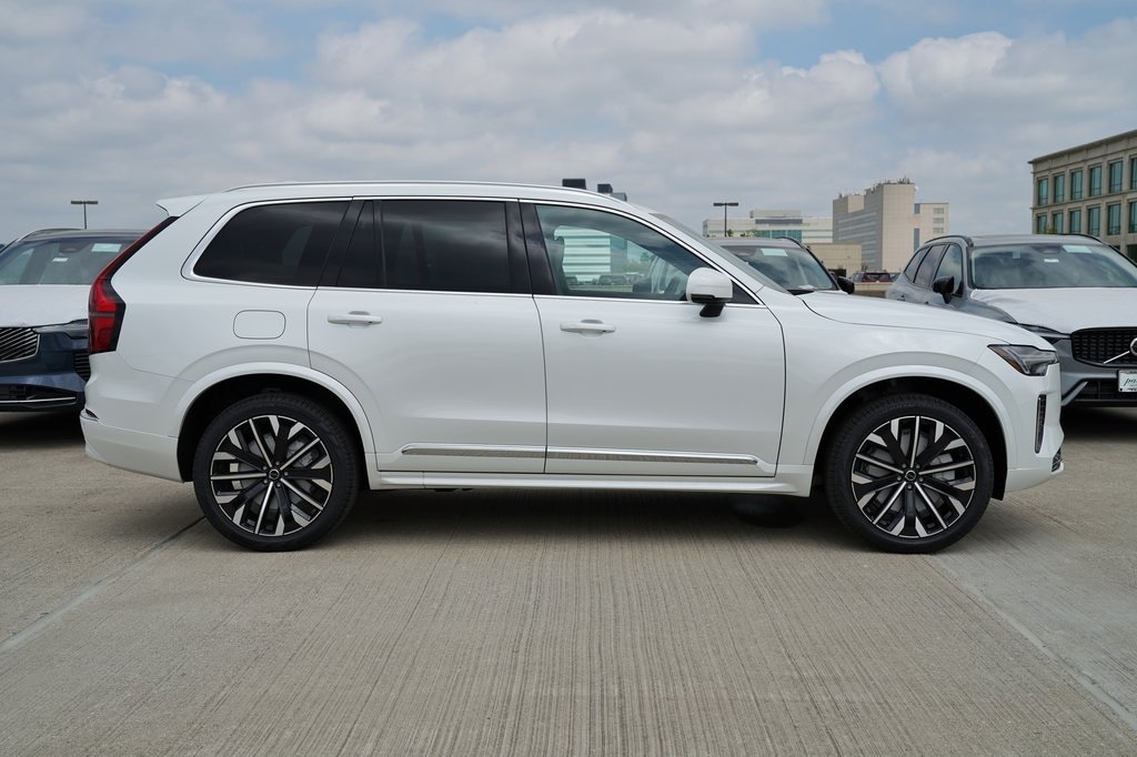 New 2025 Volvo XC90 plug-in hybrid T8 (2025.5) Core 7-Seater SUV