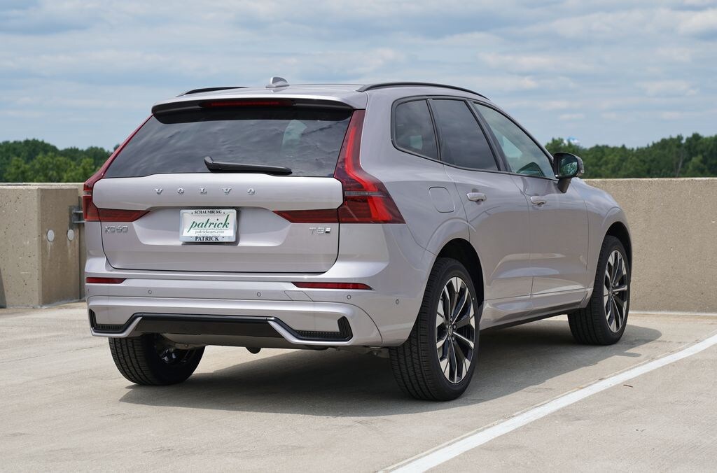 New 2026 Volvo XC60 plug-in hybrid T8 Plus SUV