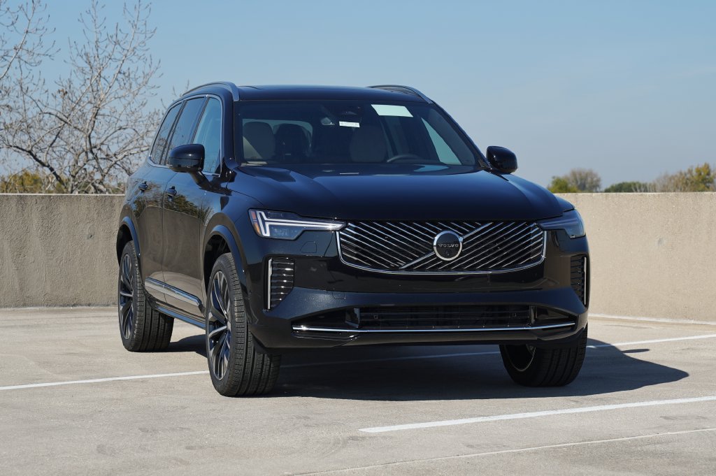 2027 Volvo XC90 Plus