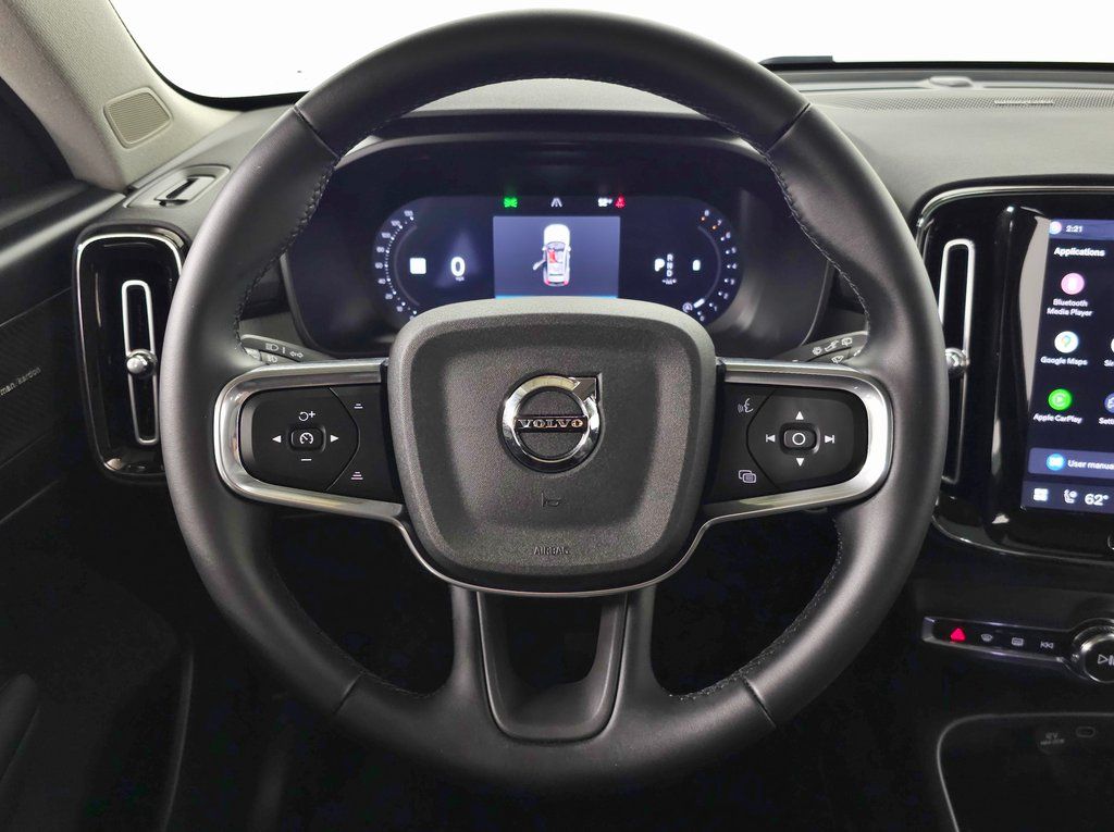 2026 Volvo XC40 Ultra - Photo 16