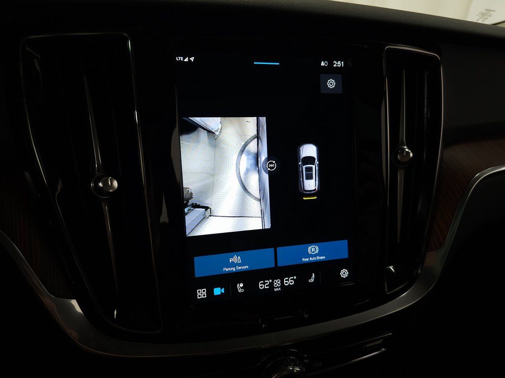 2025 Volvo V60 Cross Country Plus - Photo 26