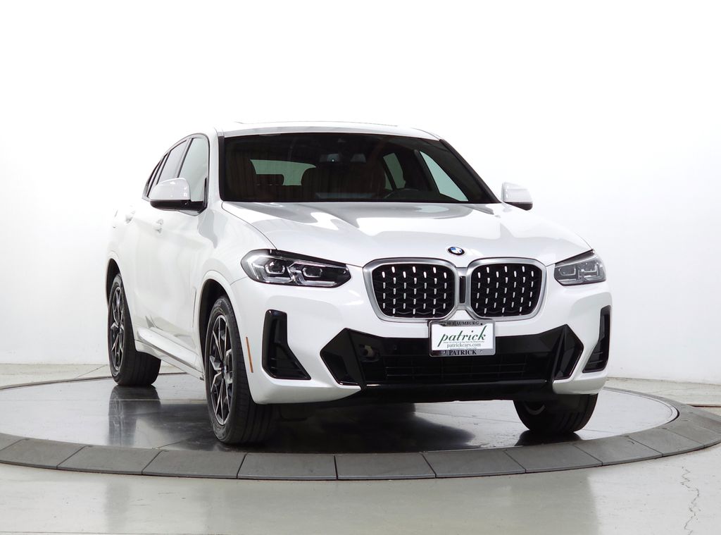 2023 BMW X4 xDrive30i's photo