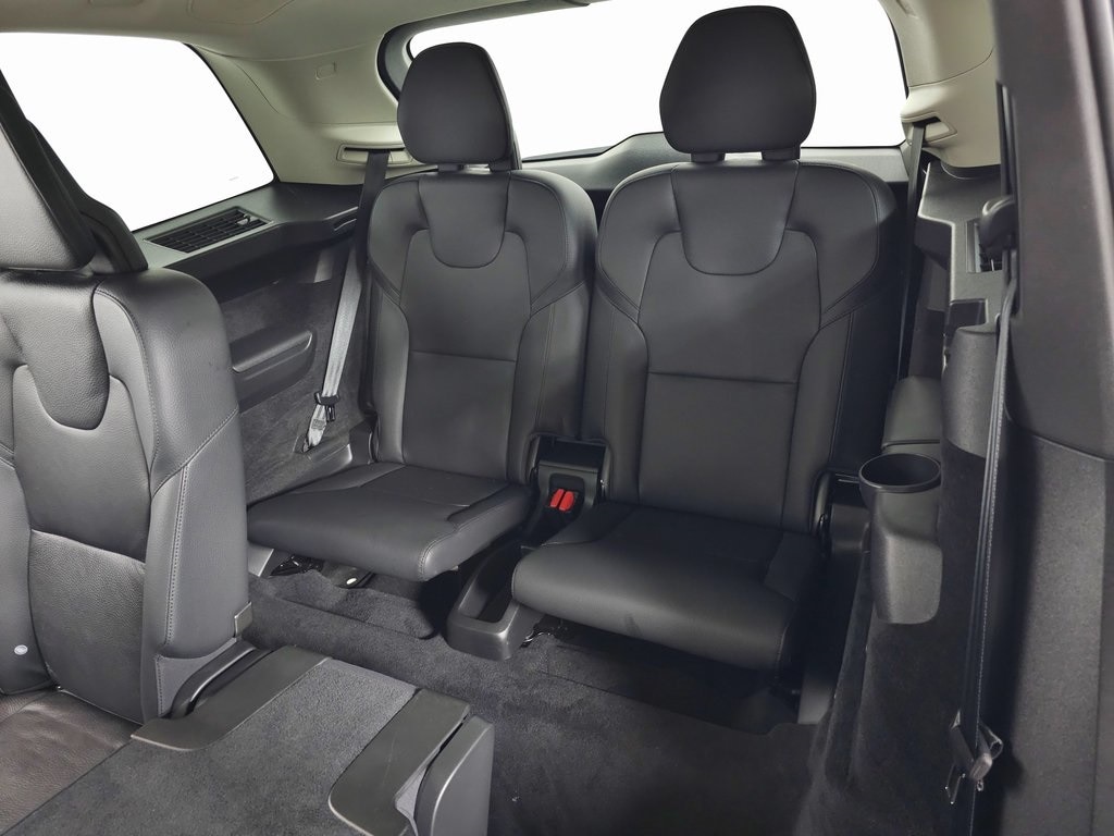 2022 Volvo XC90 T6 AWD Momentum 7 Seater 43