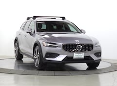 2026 Volvo V60 Cross Country B5 Plus AWD Wagon for Sale in Schaumburg, IL at Patrick Volvo Cars