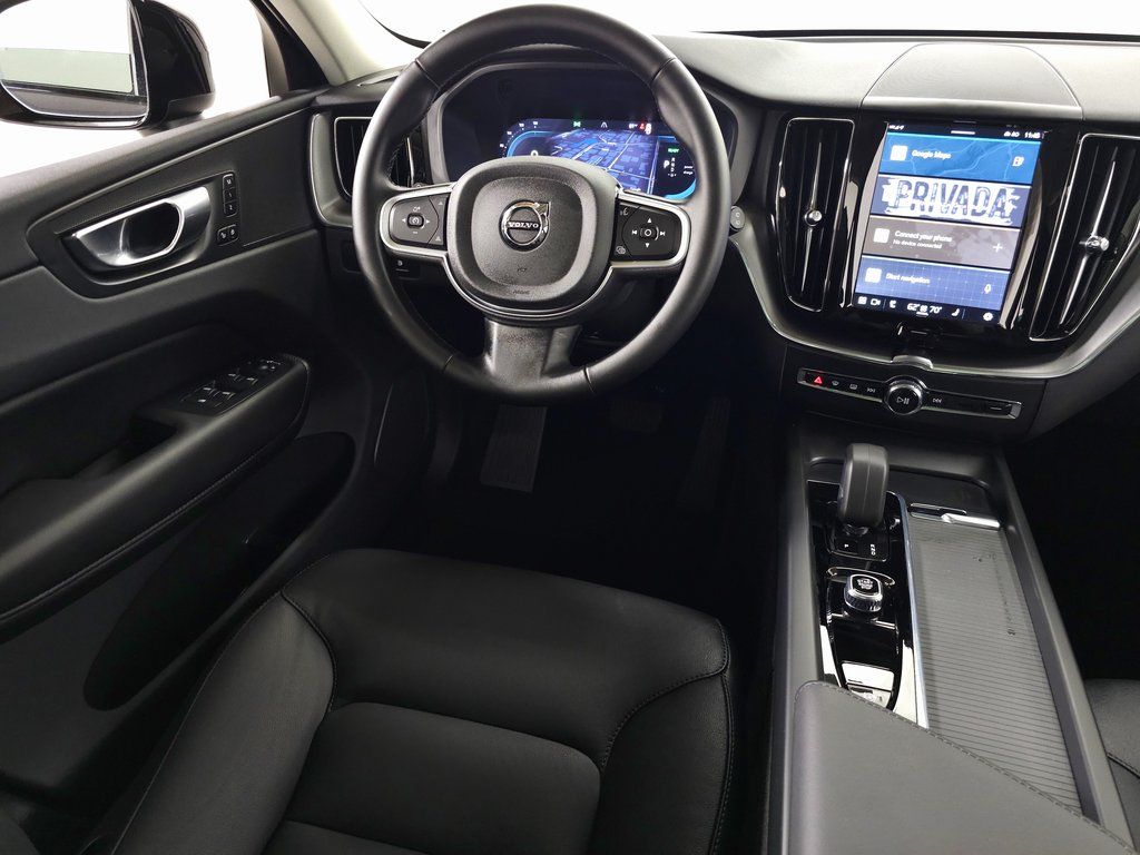 2025 Volvo XC60 Core - Photo 14