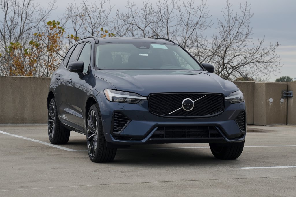 2027 Volvo XC60 plug-in hybrid T8 Ultra AWD SUV