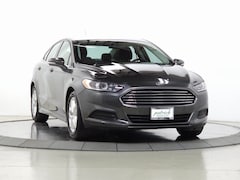 2016 Ford Fusion SE Sedan for Sale in Schaumburg, IL at Patrick Volvo Cars