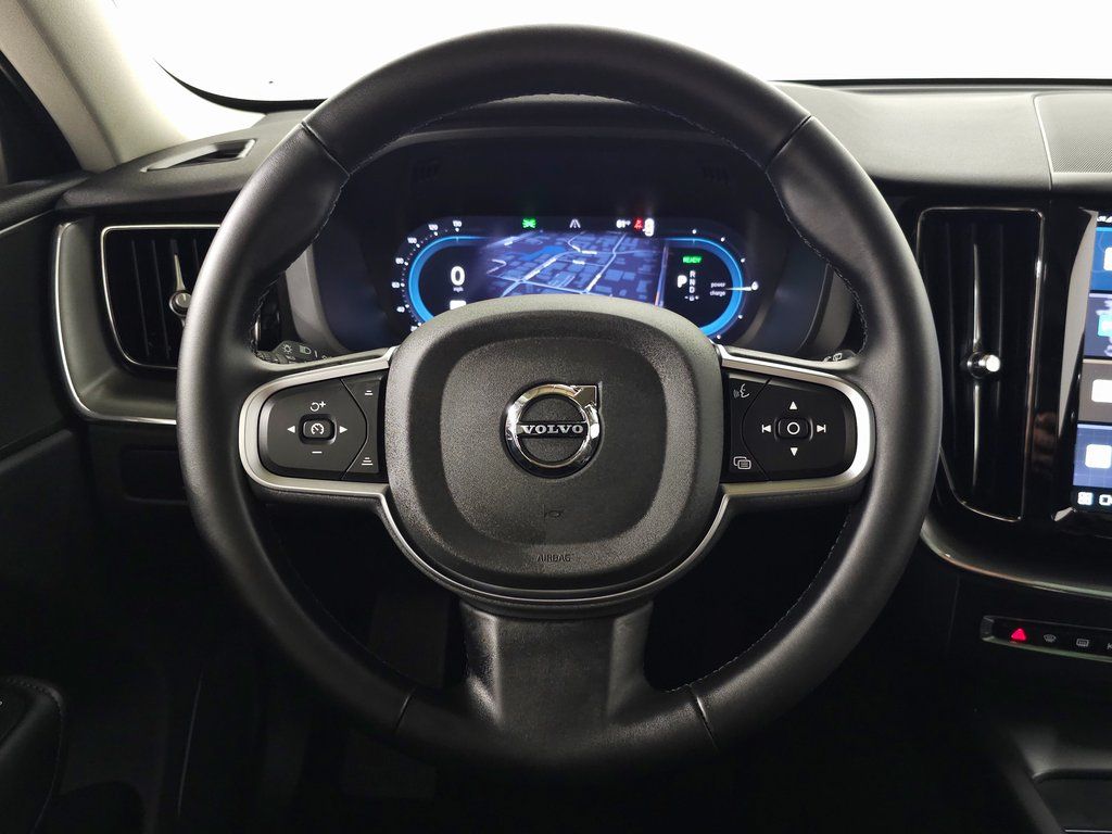 2025 Volvo XC60 Core - Photo 15