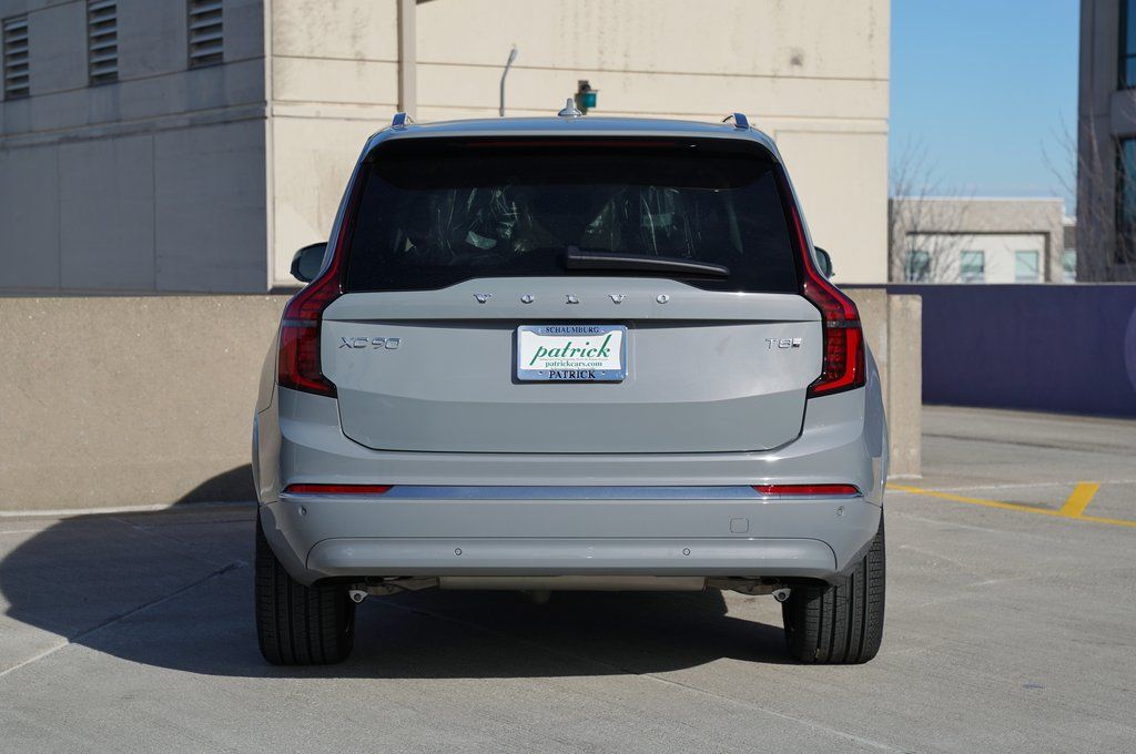 2026 Volvo XC90 Plus - Photo 6