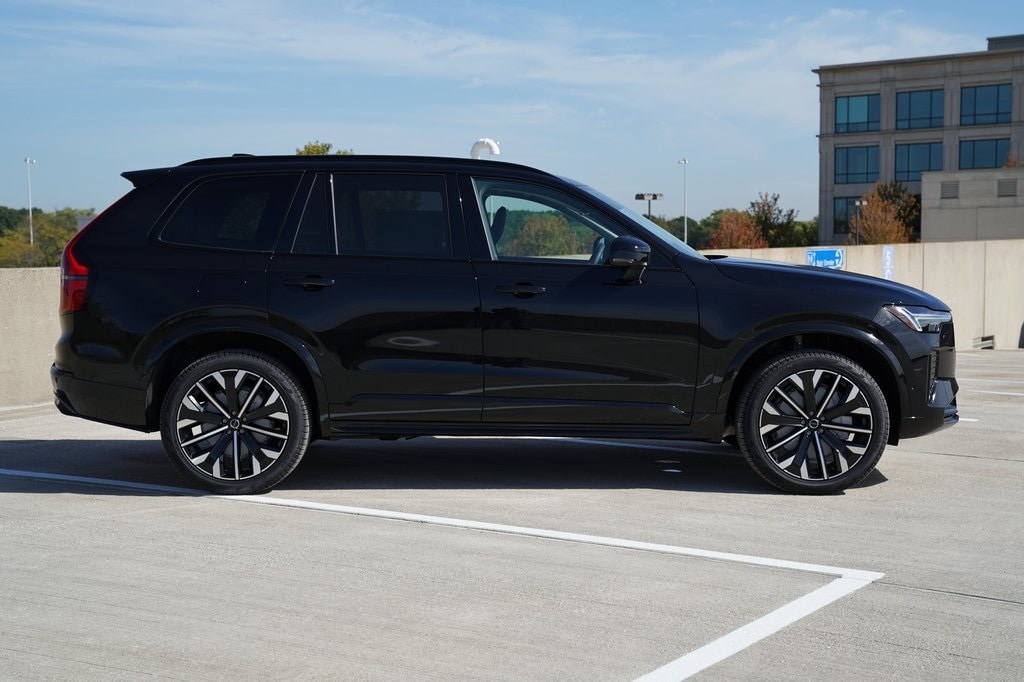 New 2026 Volvo XC90 B6 Ultra Dark Theme 7-Seater SUV