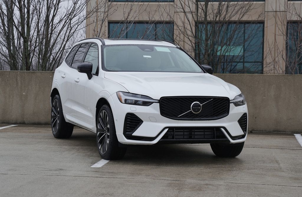New 2026 Volvo XC60 plug-in hybrid T8 Ultra SUV